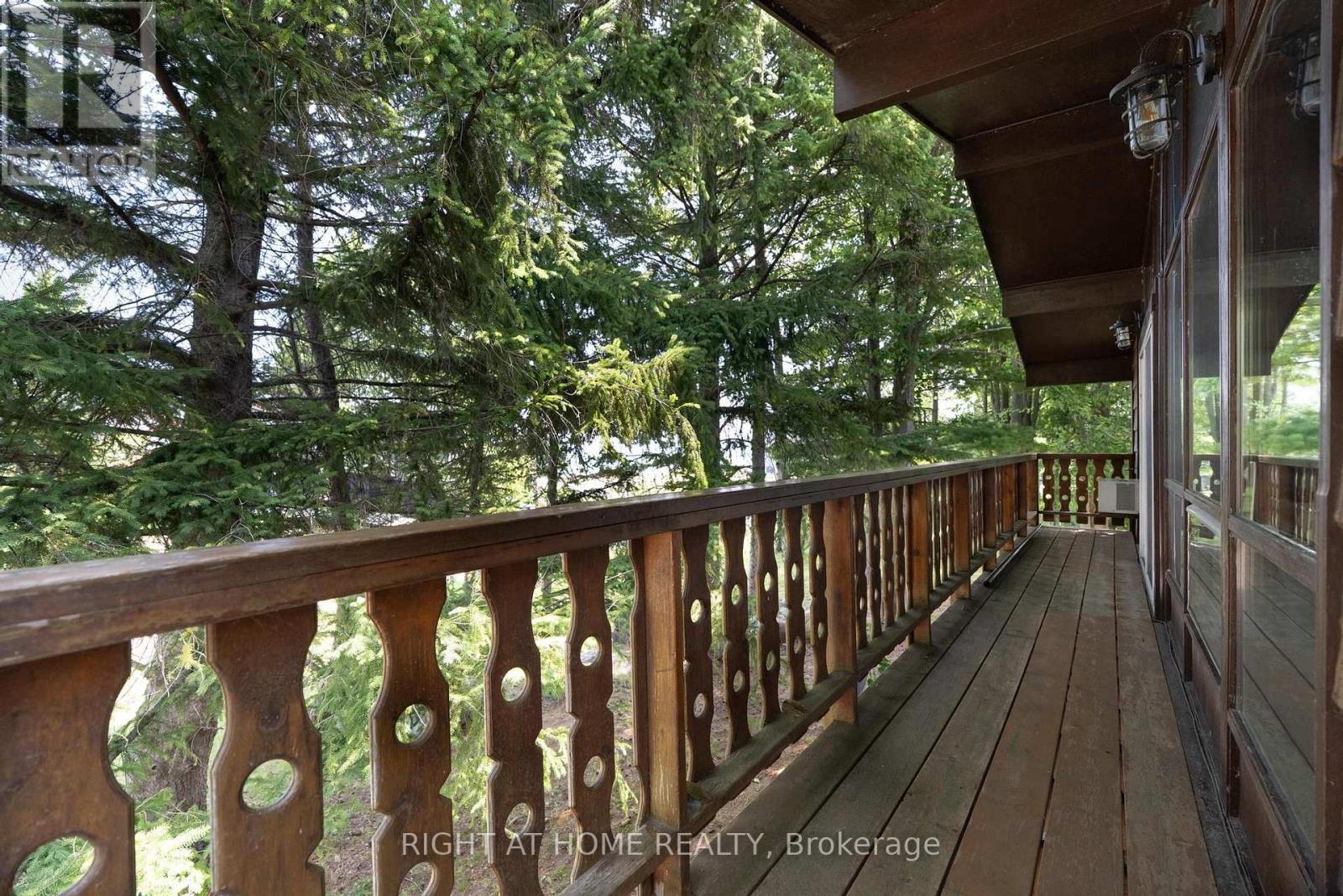 25 WILLIAM AVENUE - 21