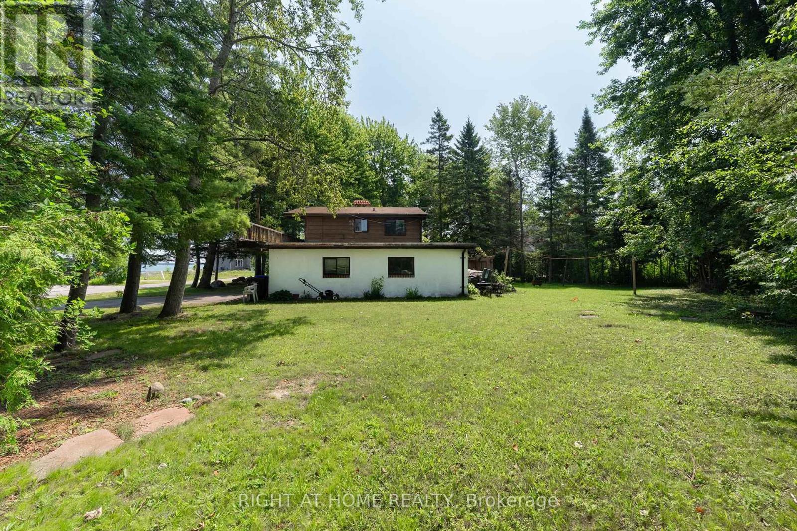 25 WILLIAM AVENUE - 28
