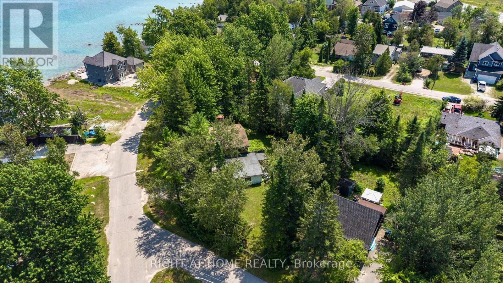 25 WILLIAM AVENUE - 30