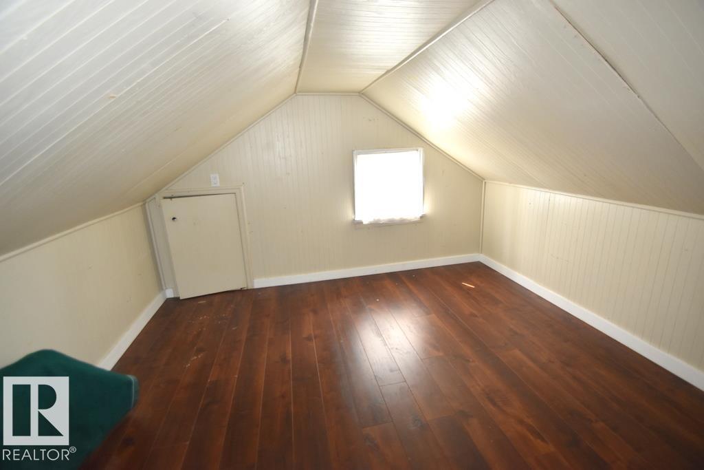 4917 49 ST - Image 9