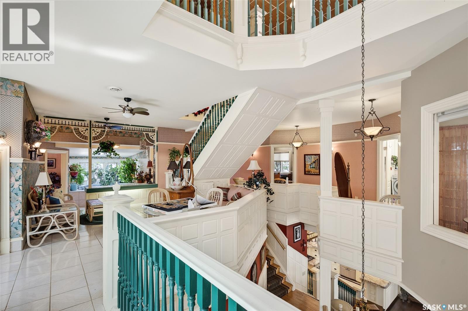 220 Hall STREET W - Image 42