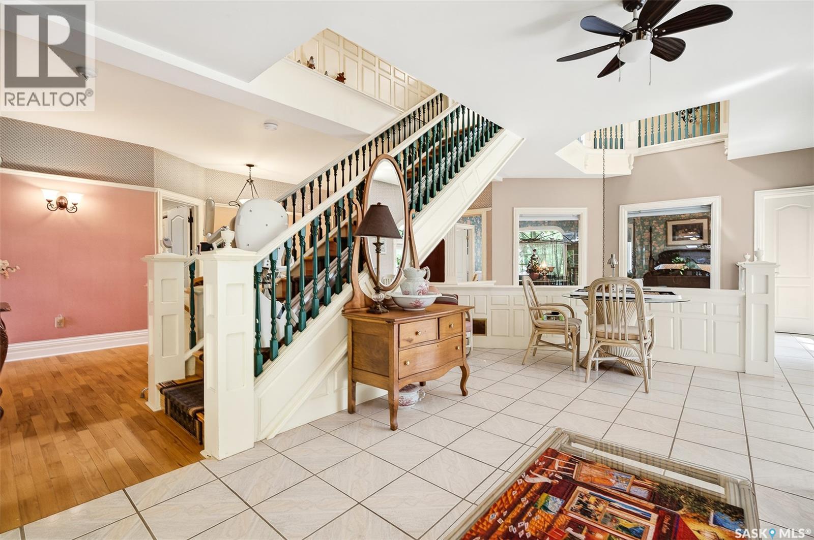 220 Hall STREET W - Image 45