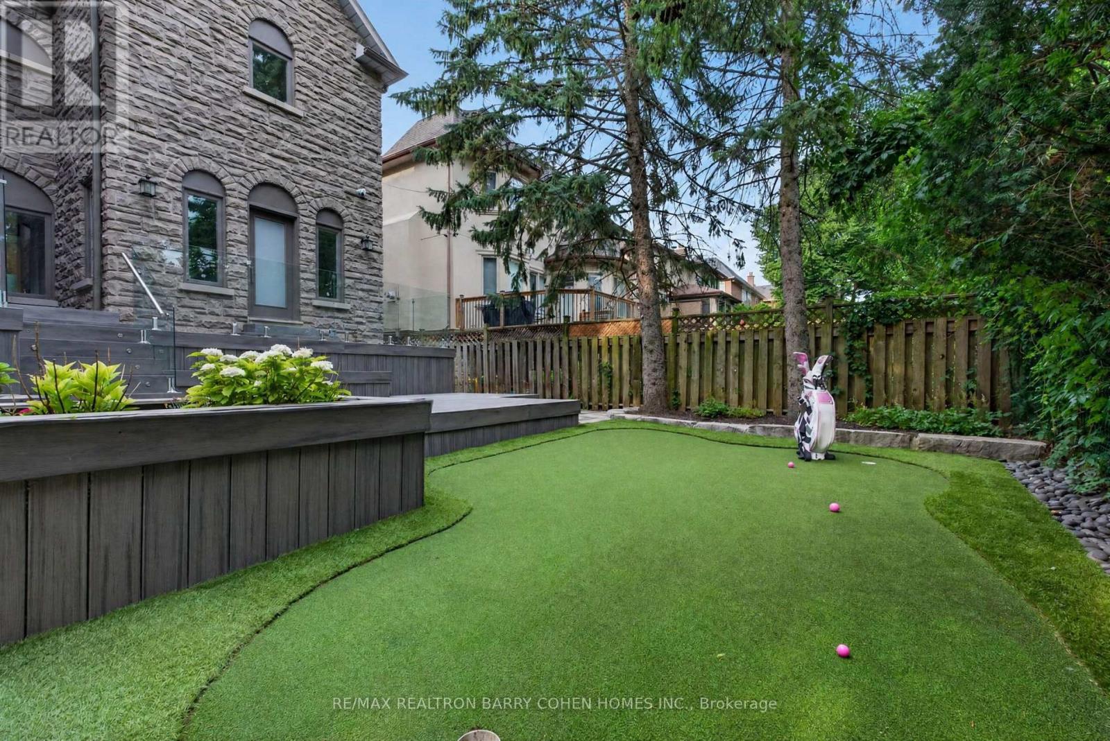 33 MUNRO BOULEVARD - Image 46