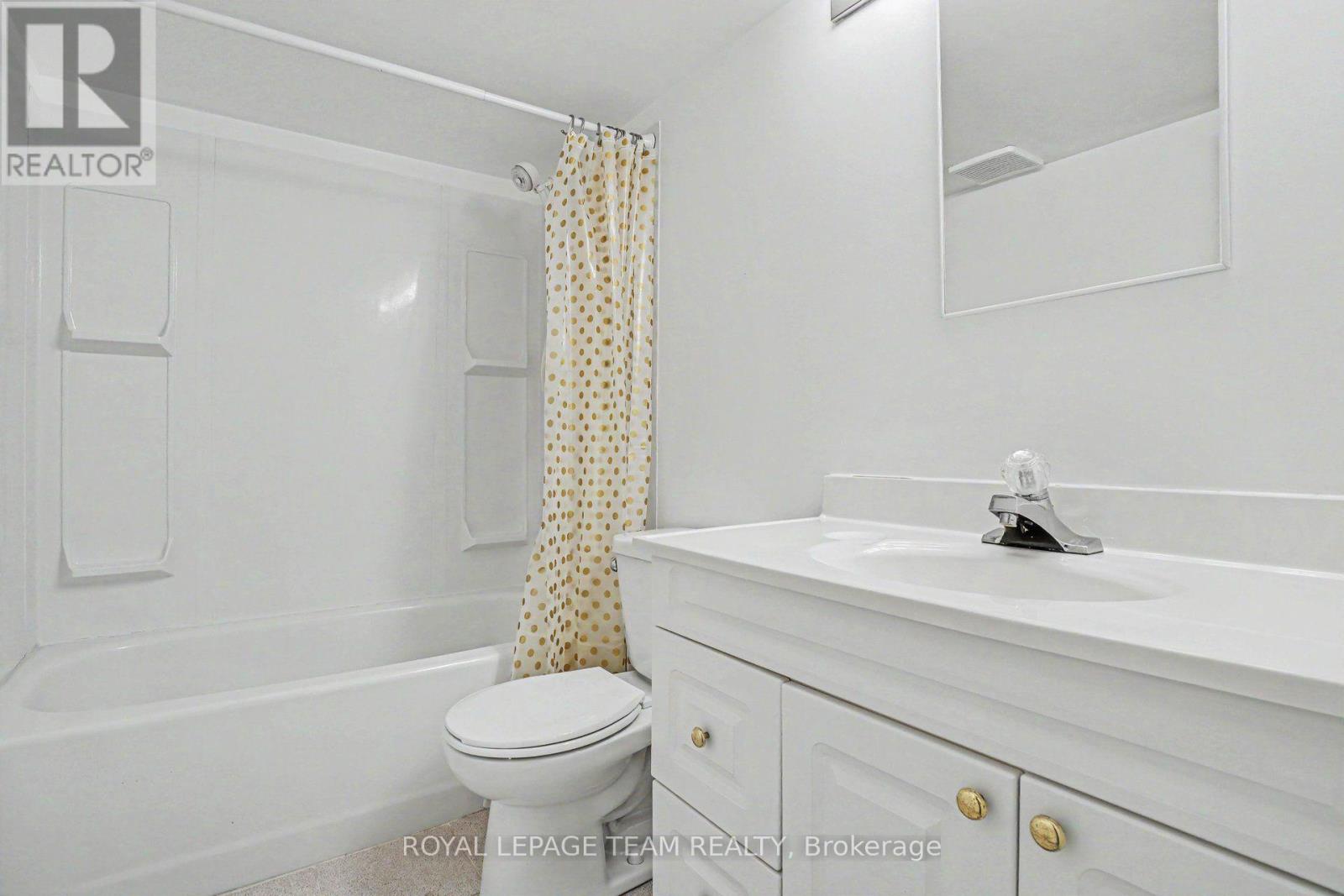 400 WYLIE STREET - 24