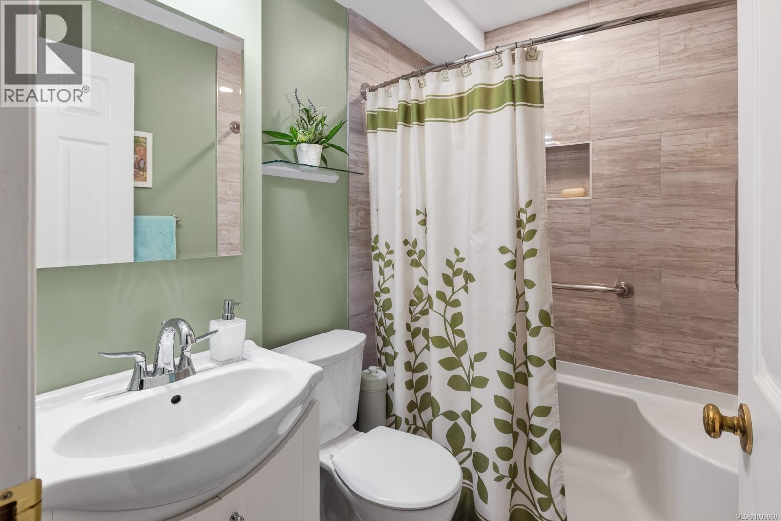 2267 Regina Dr - 33