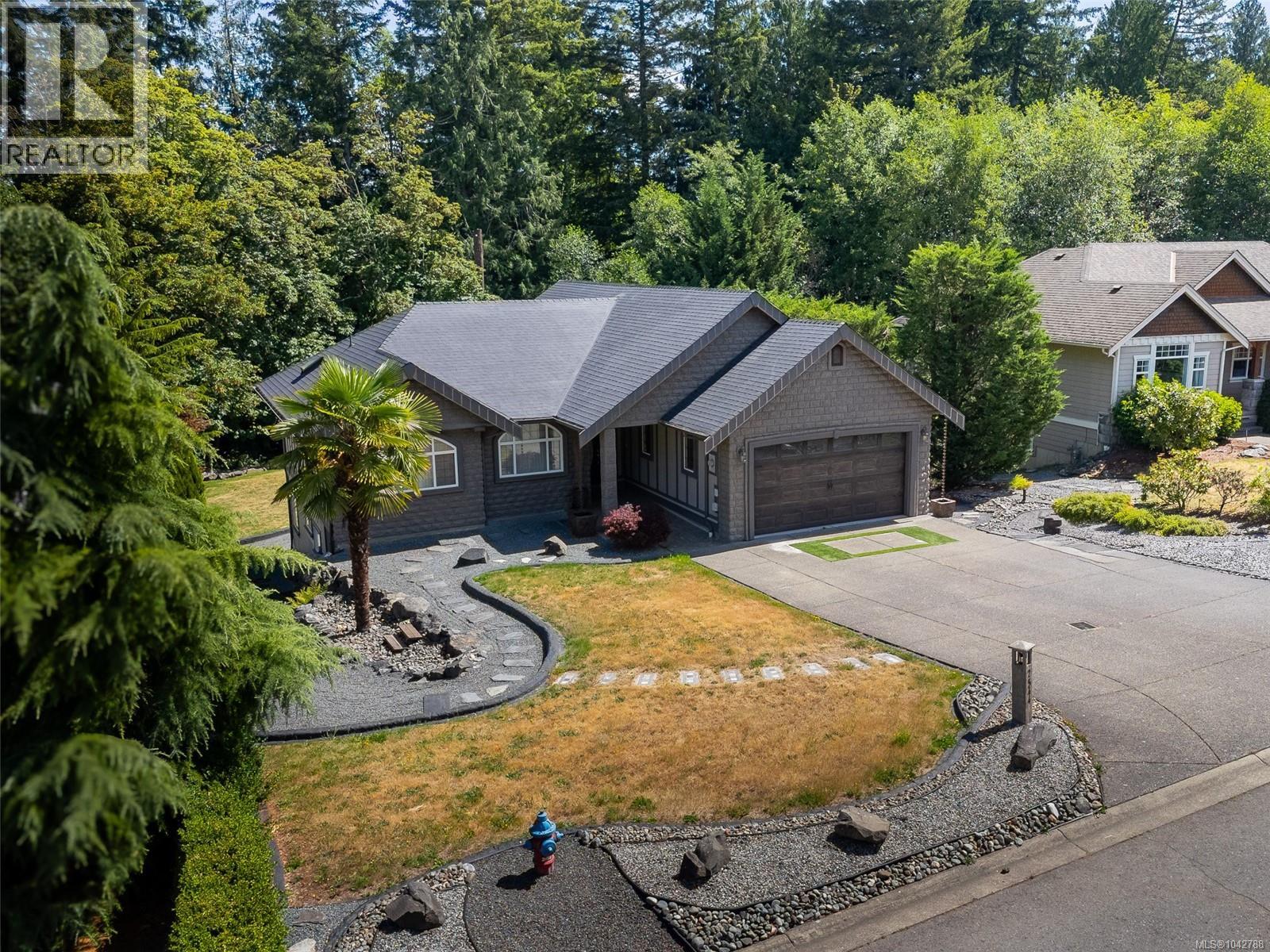 2544 Kinnoull Cres - 2