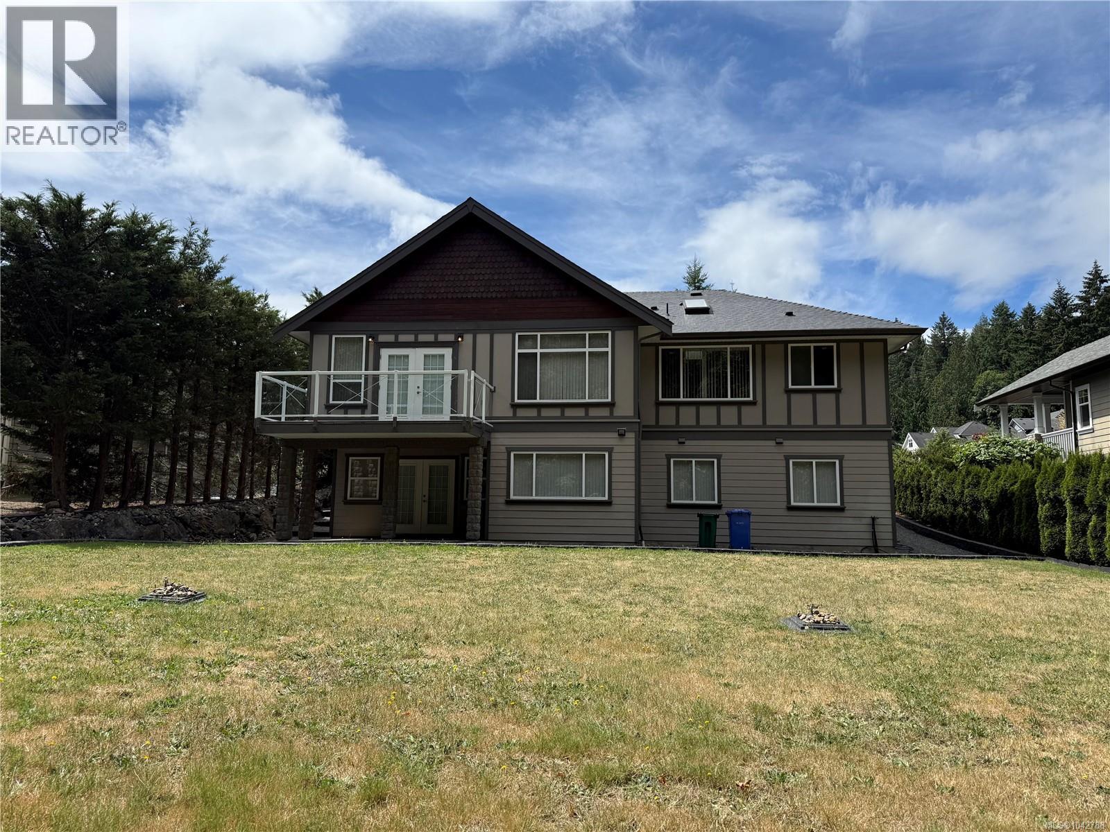 2544 Kinnoull Cres - 11