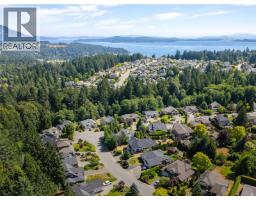 Ensuite - 2544 Kinnoull Cres, Mill Bay, BC V8H1H3 Photo 9