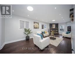 692 Huntington Ridge Drive, Mississauga, ON L5R1Z5 Photo 10