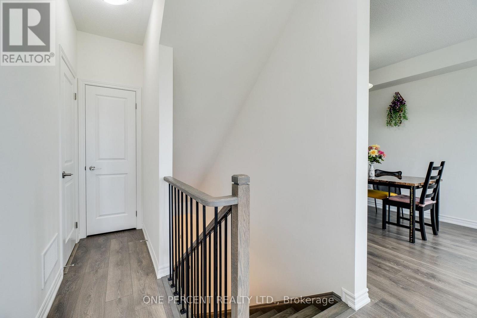 387 THIMBLEWEED COURT - 10