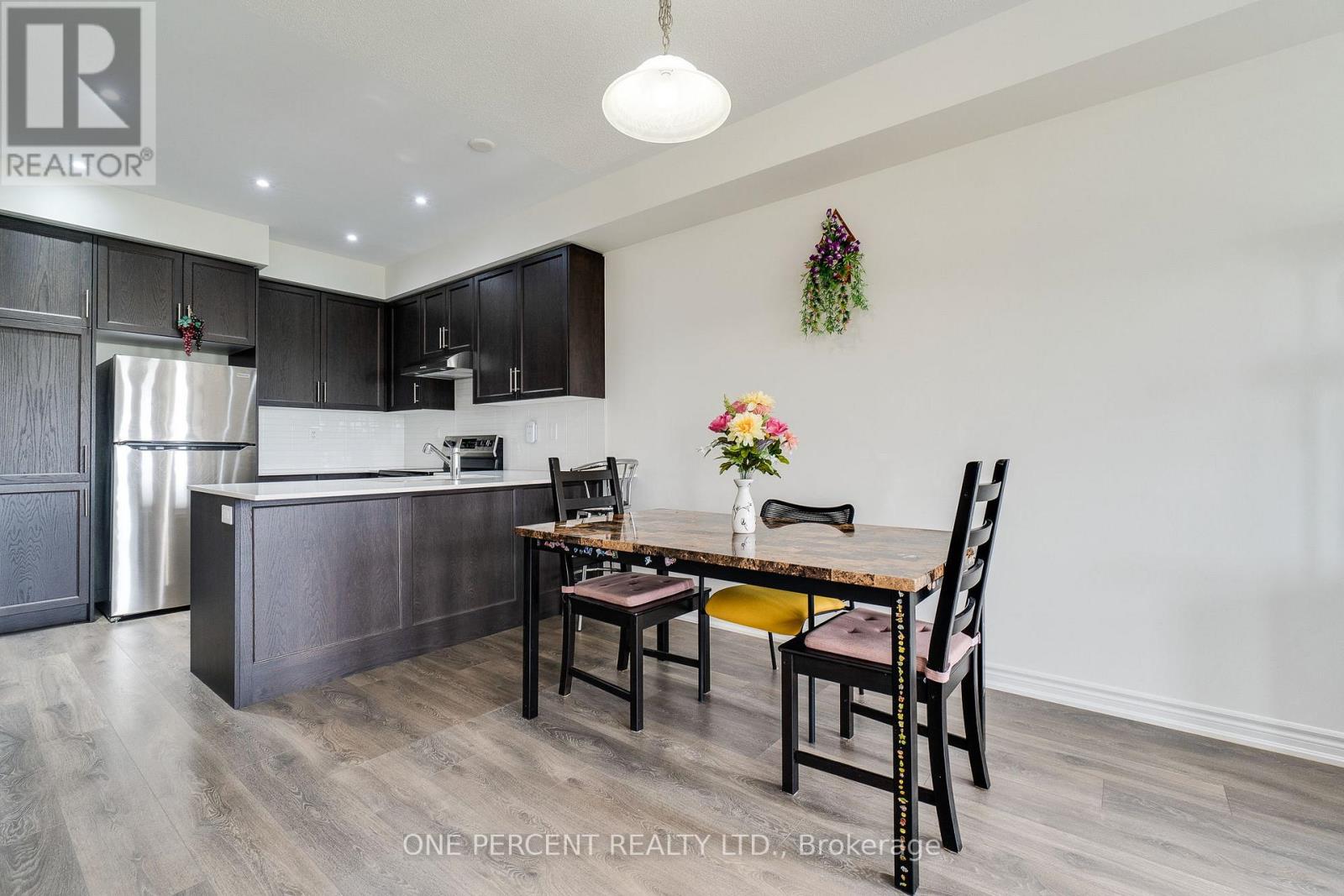 387 THIMBLEWEED COURT - 20