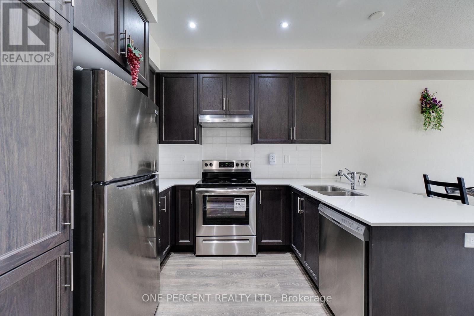 387 THIMBLEWEED COURT - 23