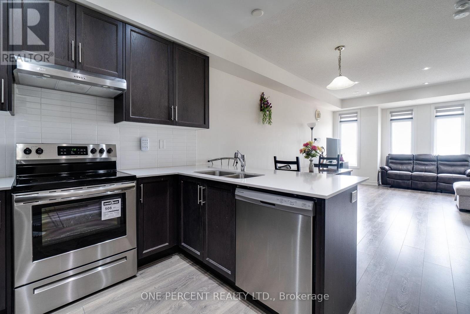 387 THIMBLEWEED COURT - 25