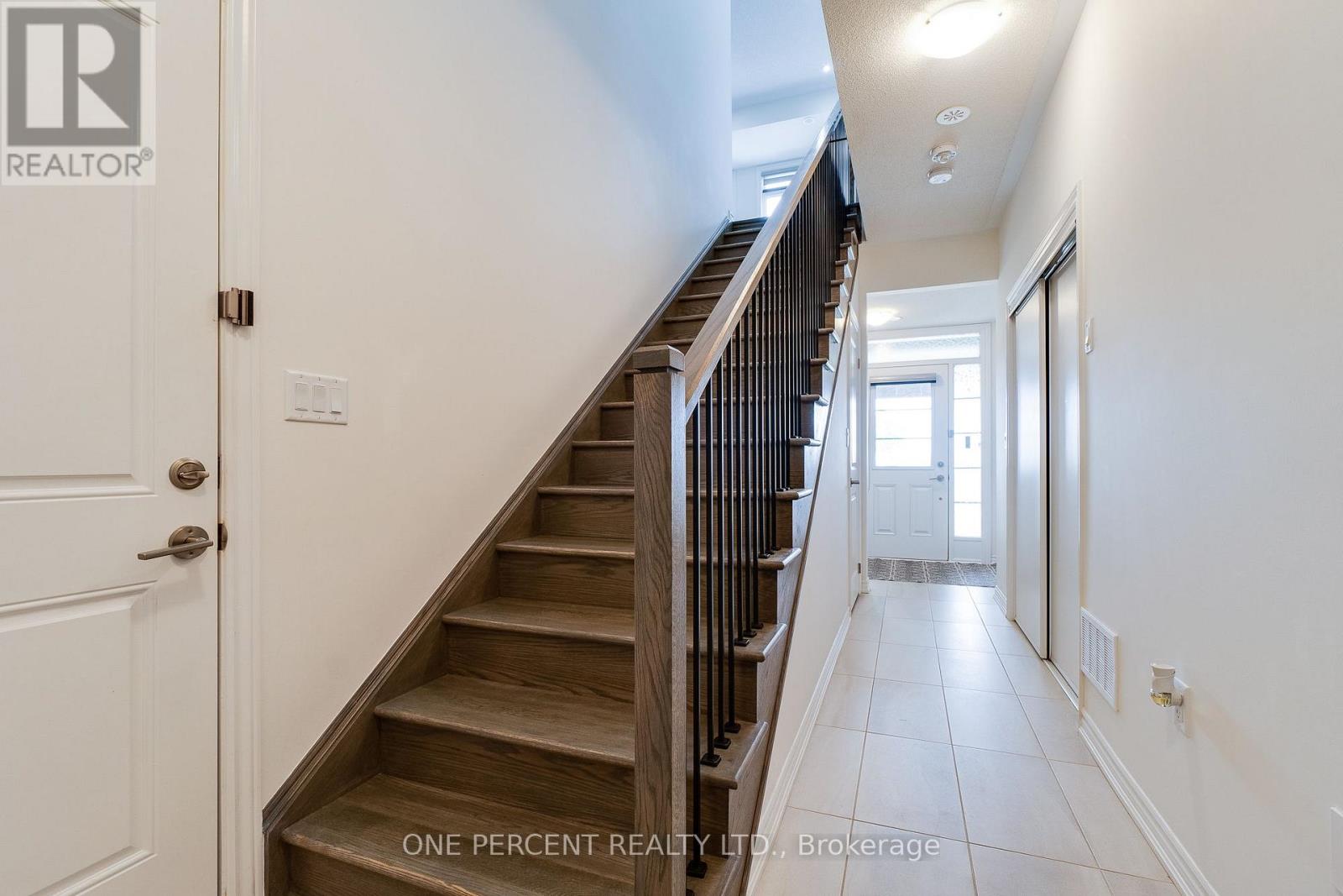 387 THIMBLEWEED COURT - 7