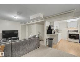 8710 83 Av Nw, Edmonton, AB T6C1B3 Photo 15