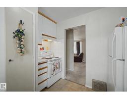 8710 83 Av Nw, Edmonton, AB T6C1B3 Photo 7