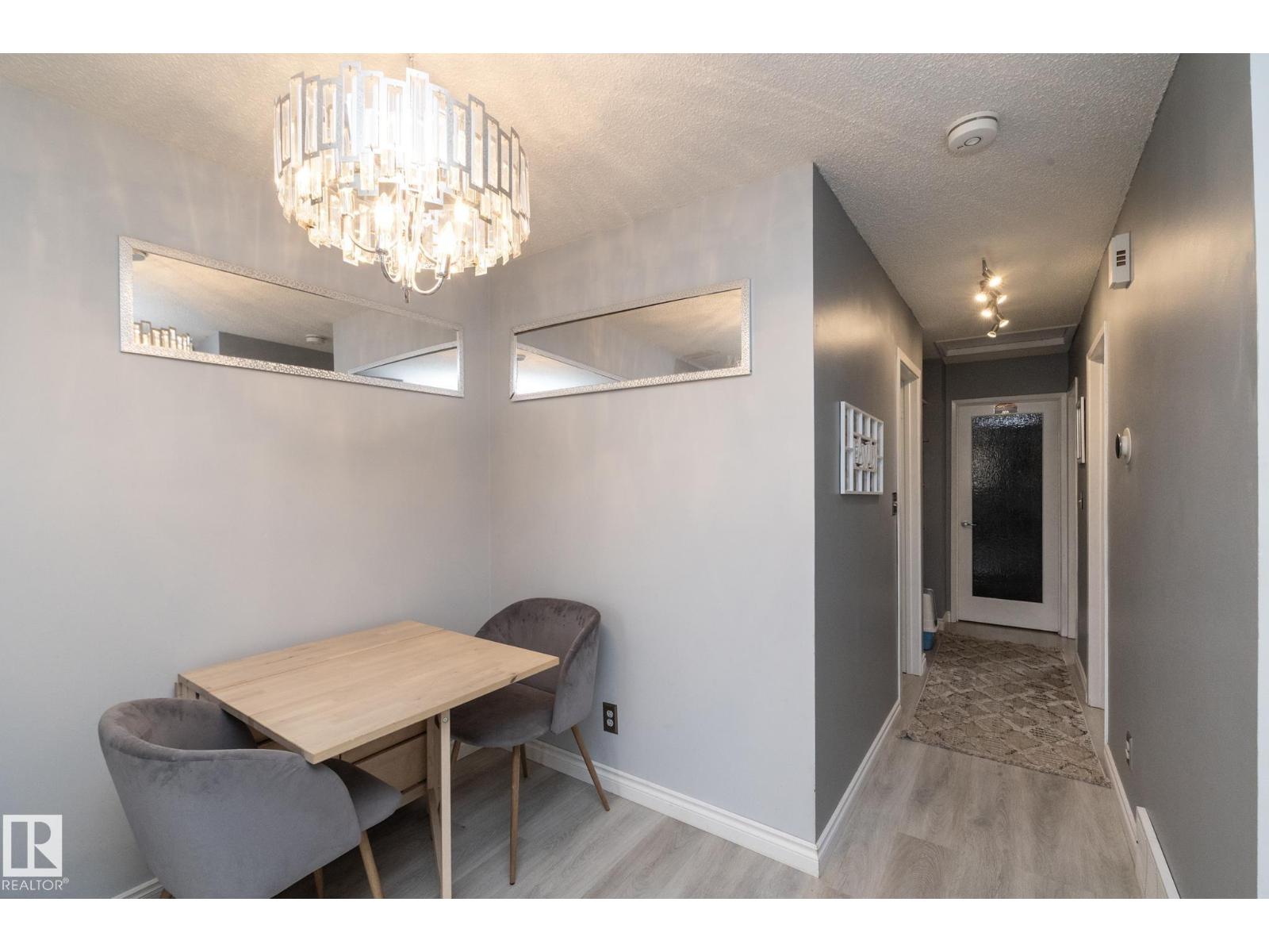 4617 35 AV NW, Minchau, Edmonton photo 4