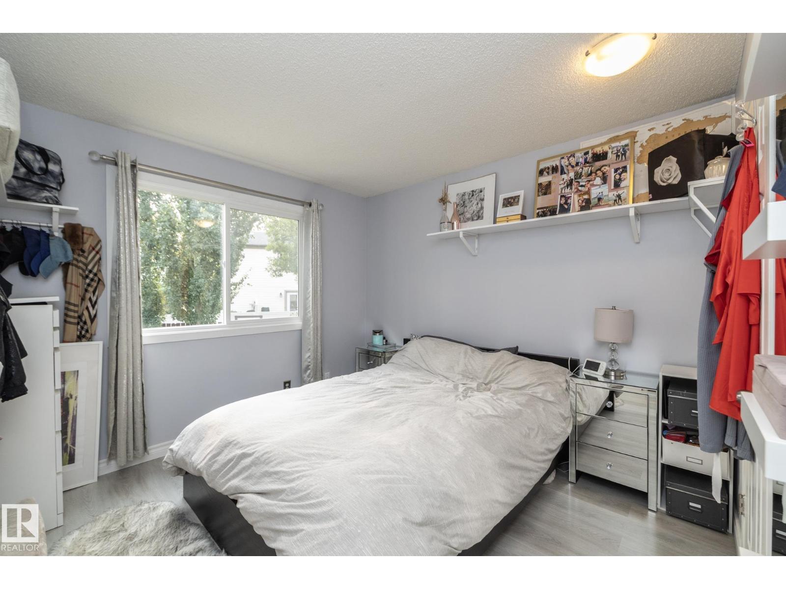 4617 35 AV NW - 14