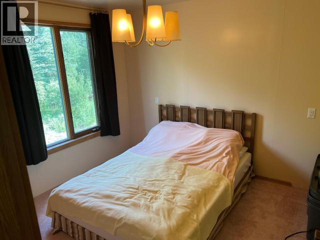 27 TAGISH ESTATES - Image 12