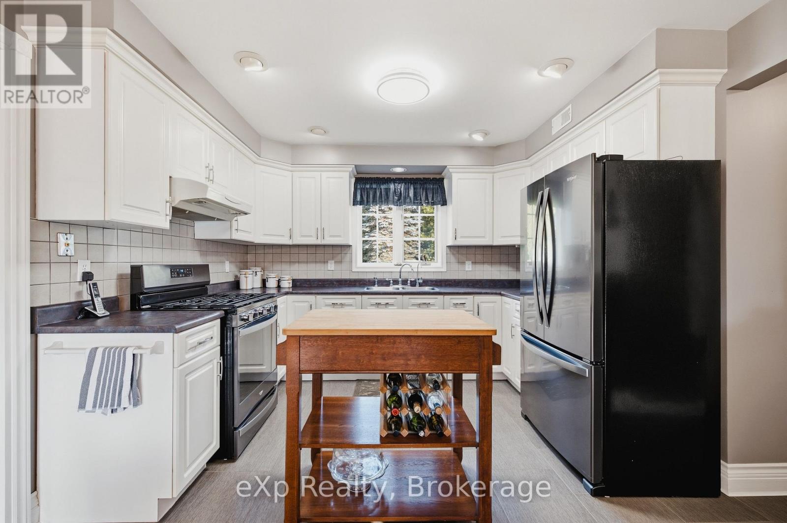 243204 SOUTHGATE 24 ROAD - 17