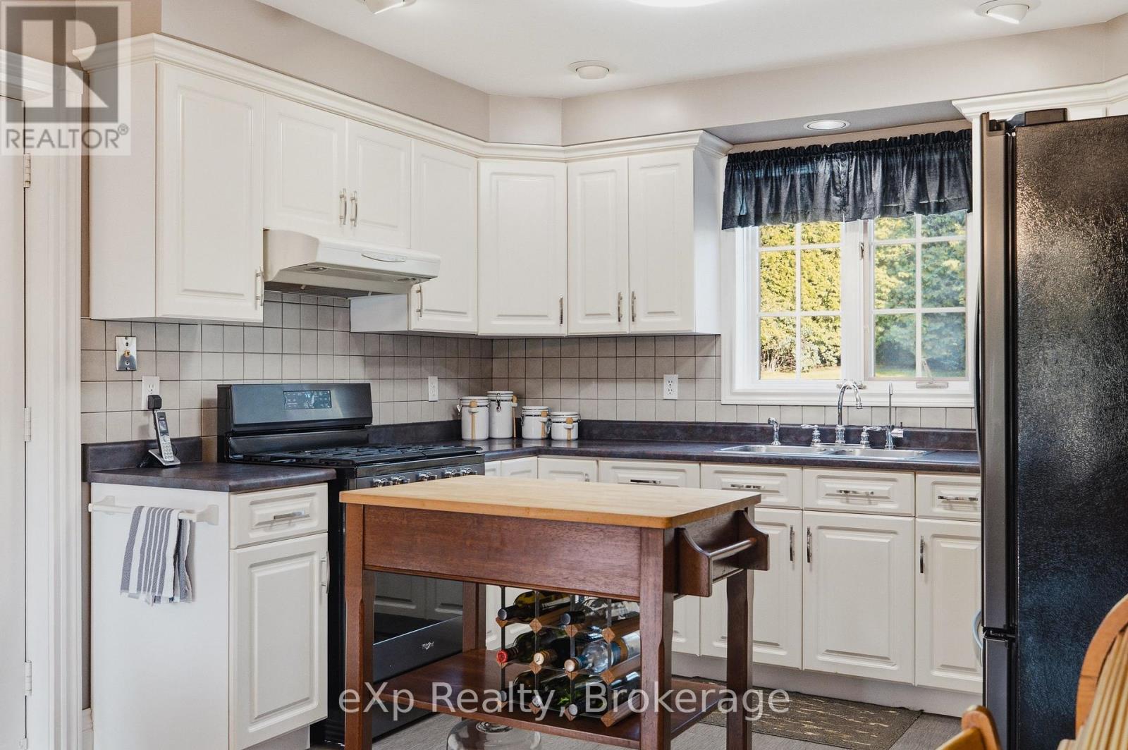 243204 SOUTHGATE 24 ROAD - 18