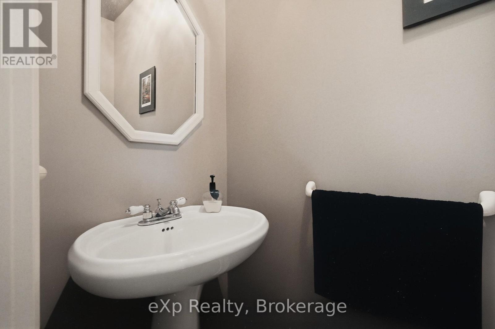 243204 SOUTHGATE 24 ROAD - 21