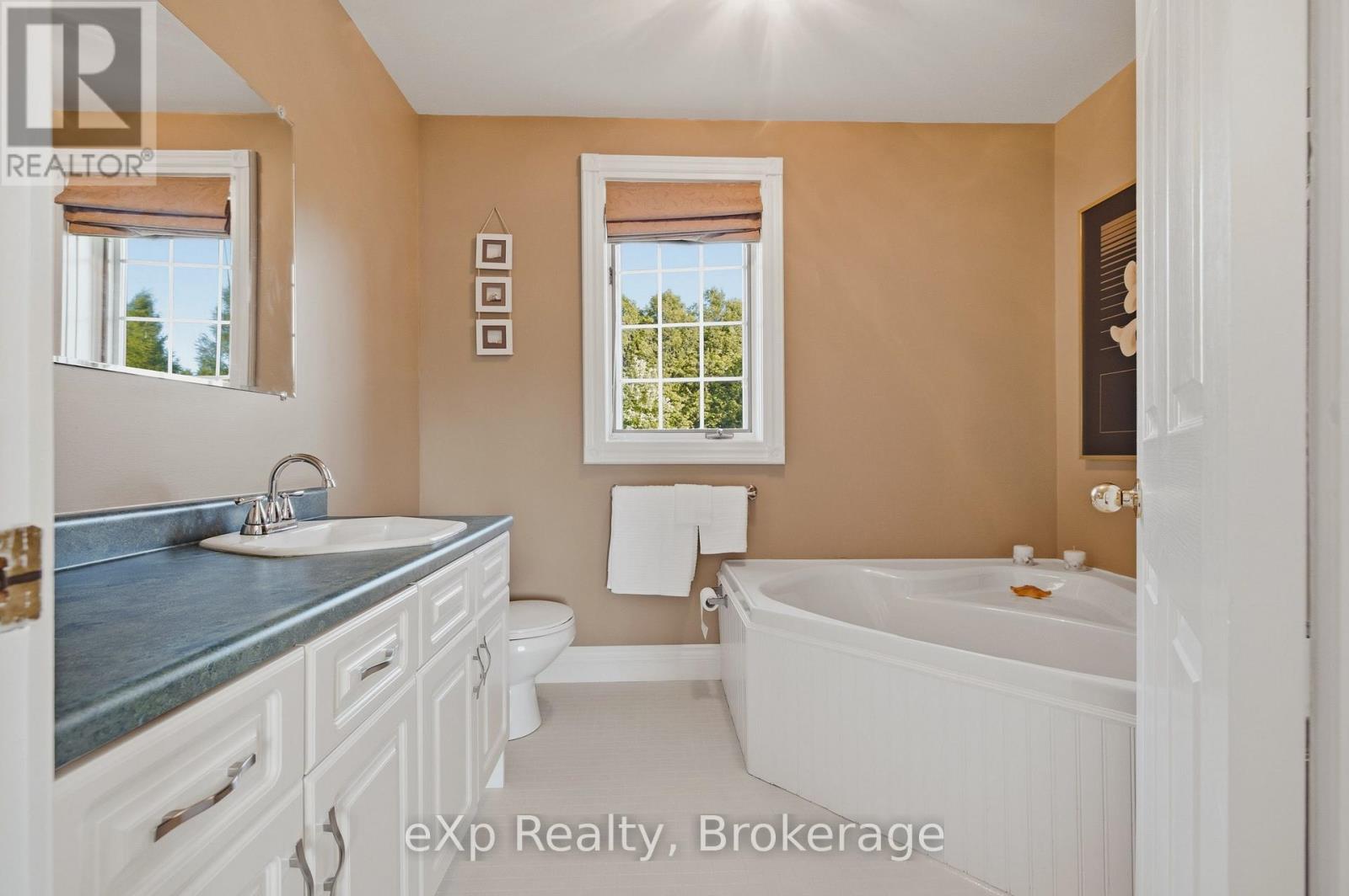 243204 SOUTHGATE 24 ROAD - 30
