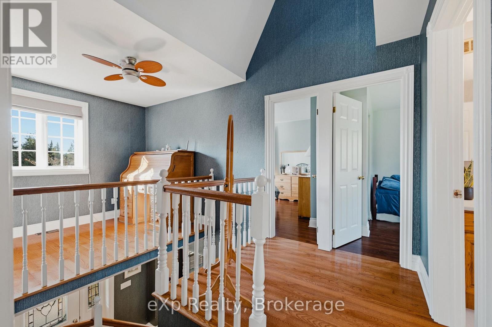 243204 SOUTHGATE 24 ROAD - 34