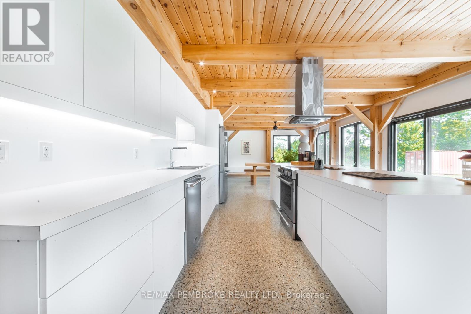102 RANTZ ROAD - 10