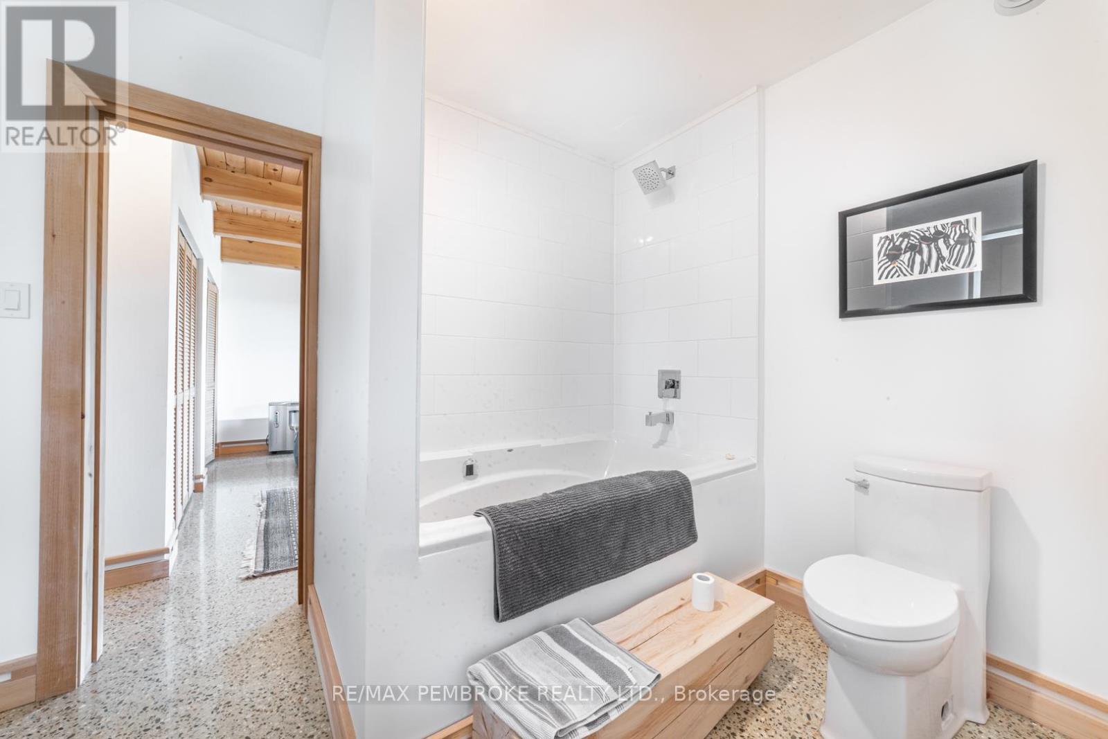 102 RANTZ ROAD - 16