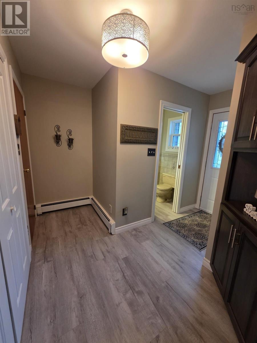 44 Beaumont Avenue - 18