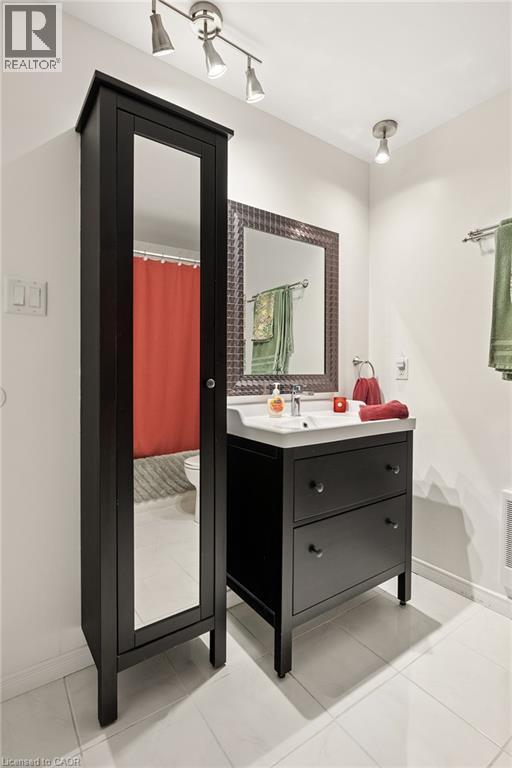 #20 337 KINGSWOOD Drive - Image 31