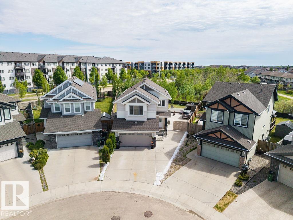 13703 166 AV NW, Carlton, Edmonton photo 1