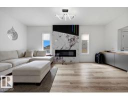 13703 166 Av Nw, Edmonton, AB T6V0H5 Photo 13