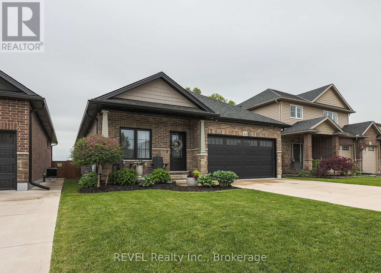 15 WILLOWBROOK DRIVE - 2