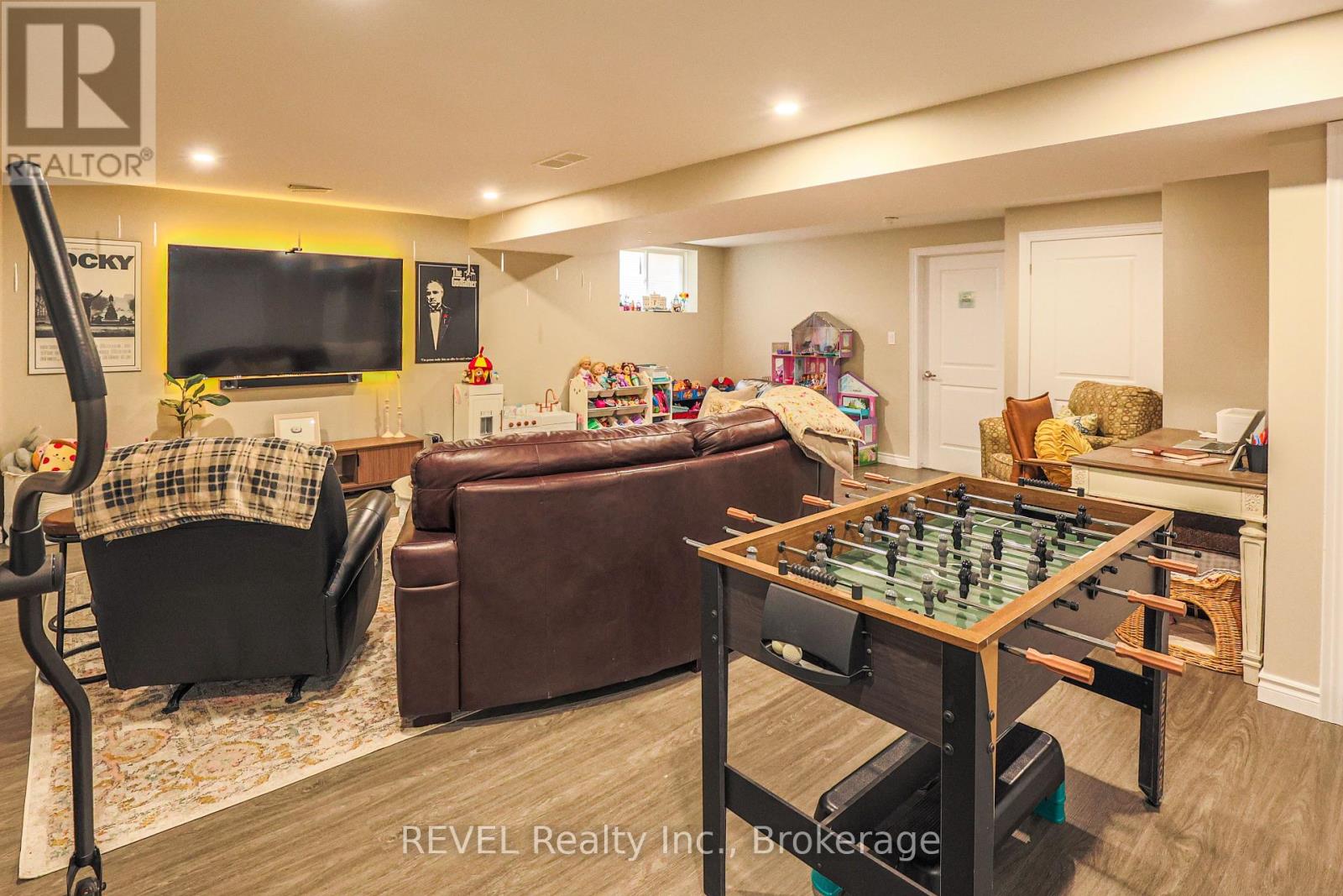 15 WILLOWBROOK DRIVE - Image 30