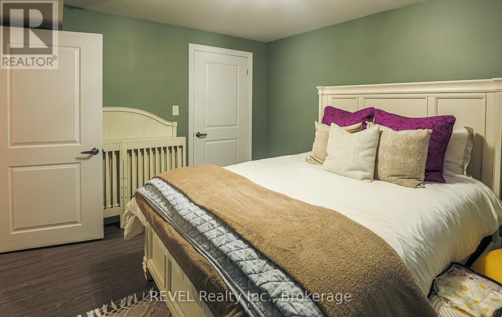15 WILLOWBROOK DRIVE - 34