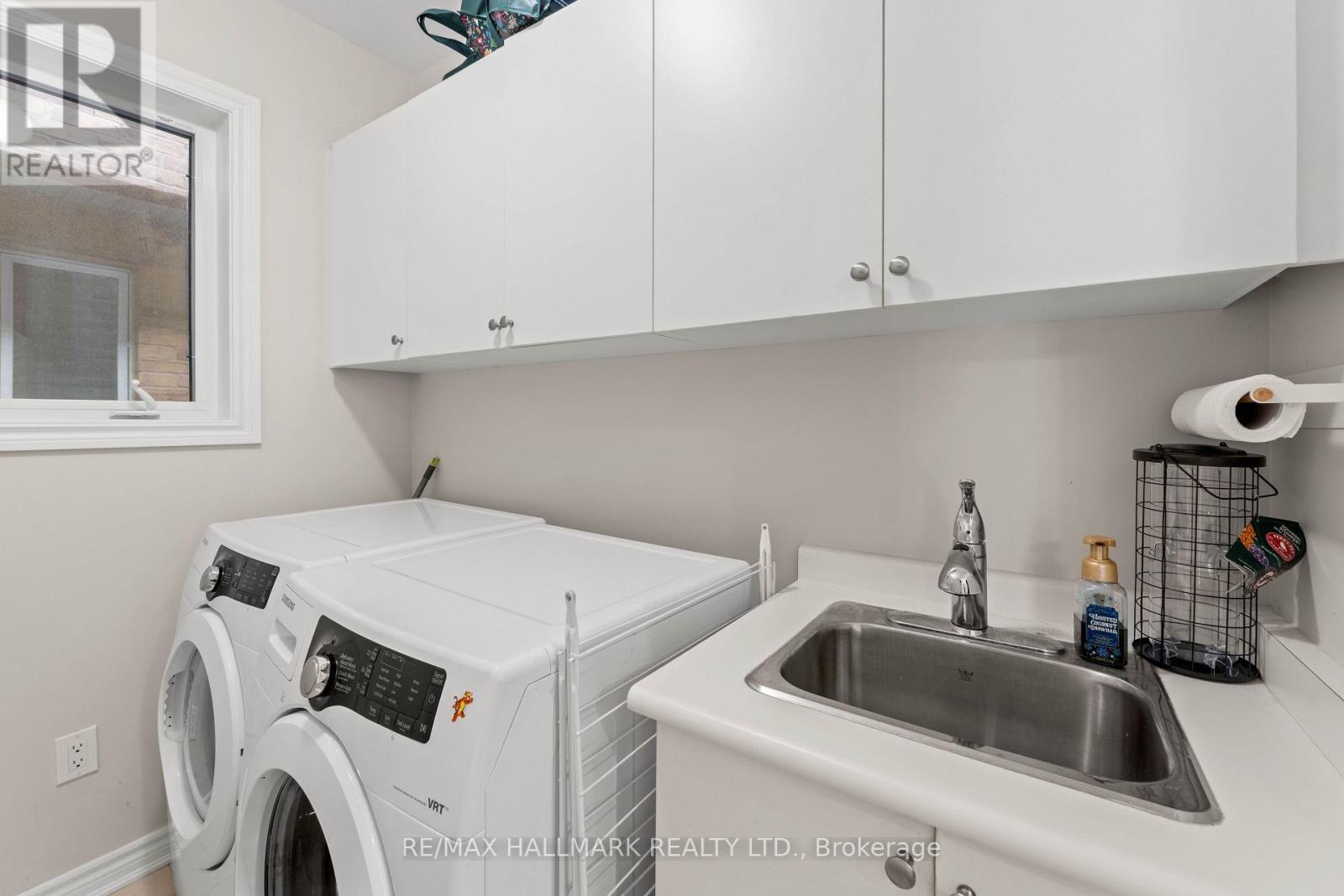 15 GAMBLE GLEN CRESCENT - 18