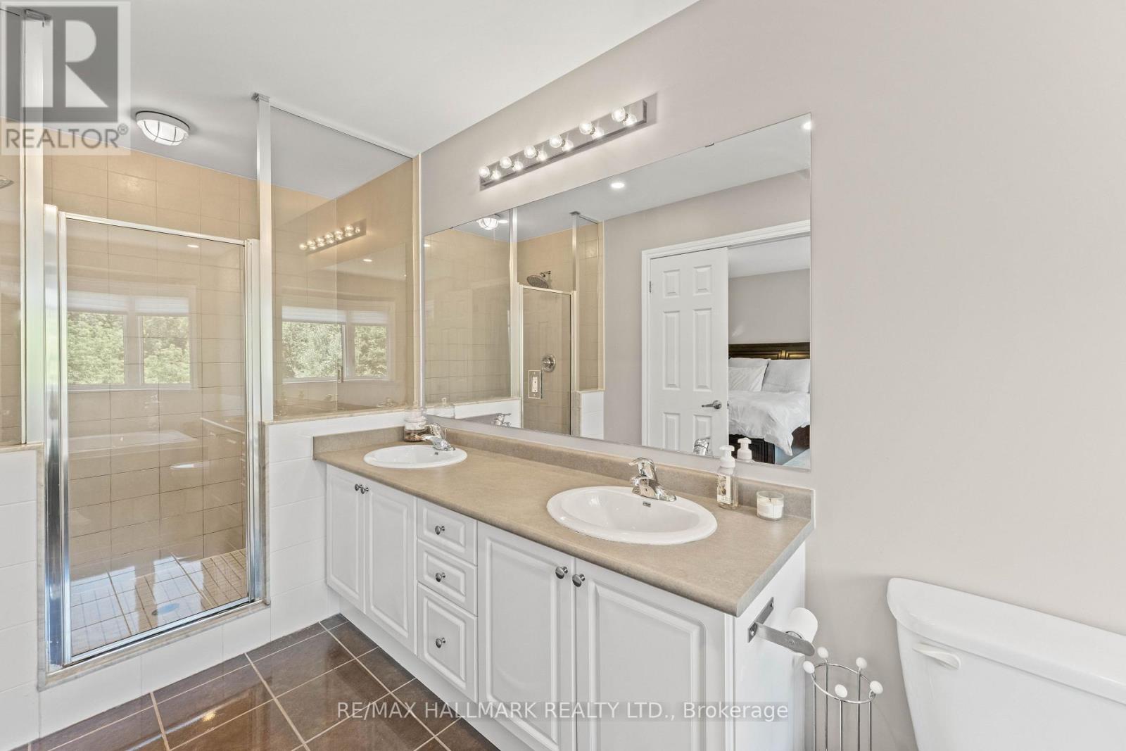 15 GAMBLE GLEN CRESCENT - Image 22