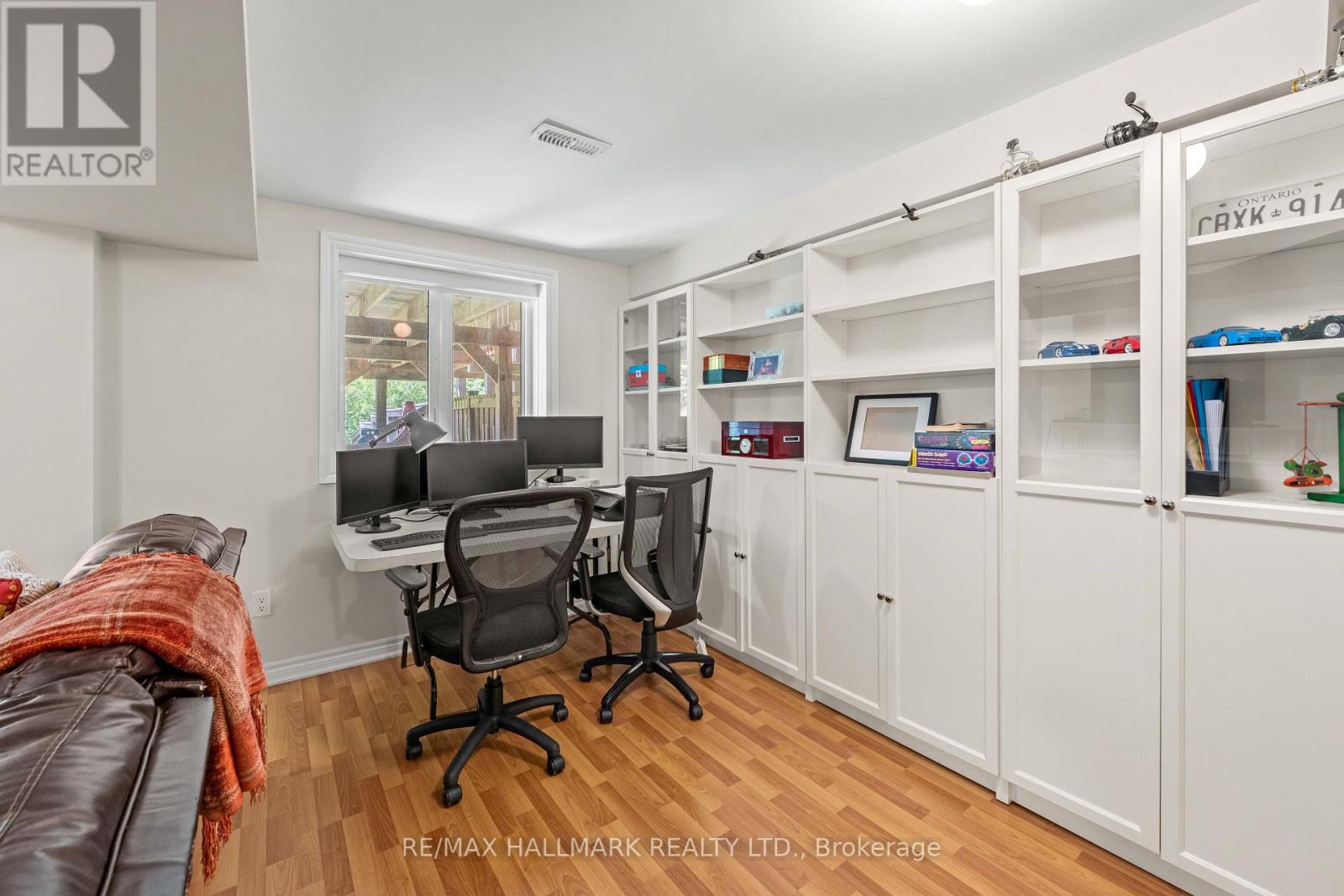 15 GAMBLE GLEN CRESCENT - 31