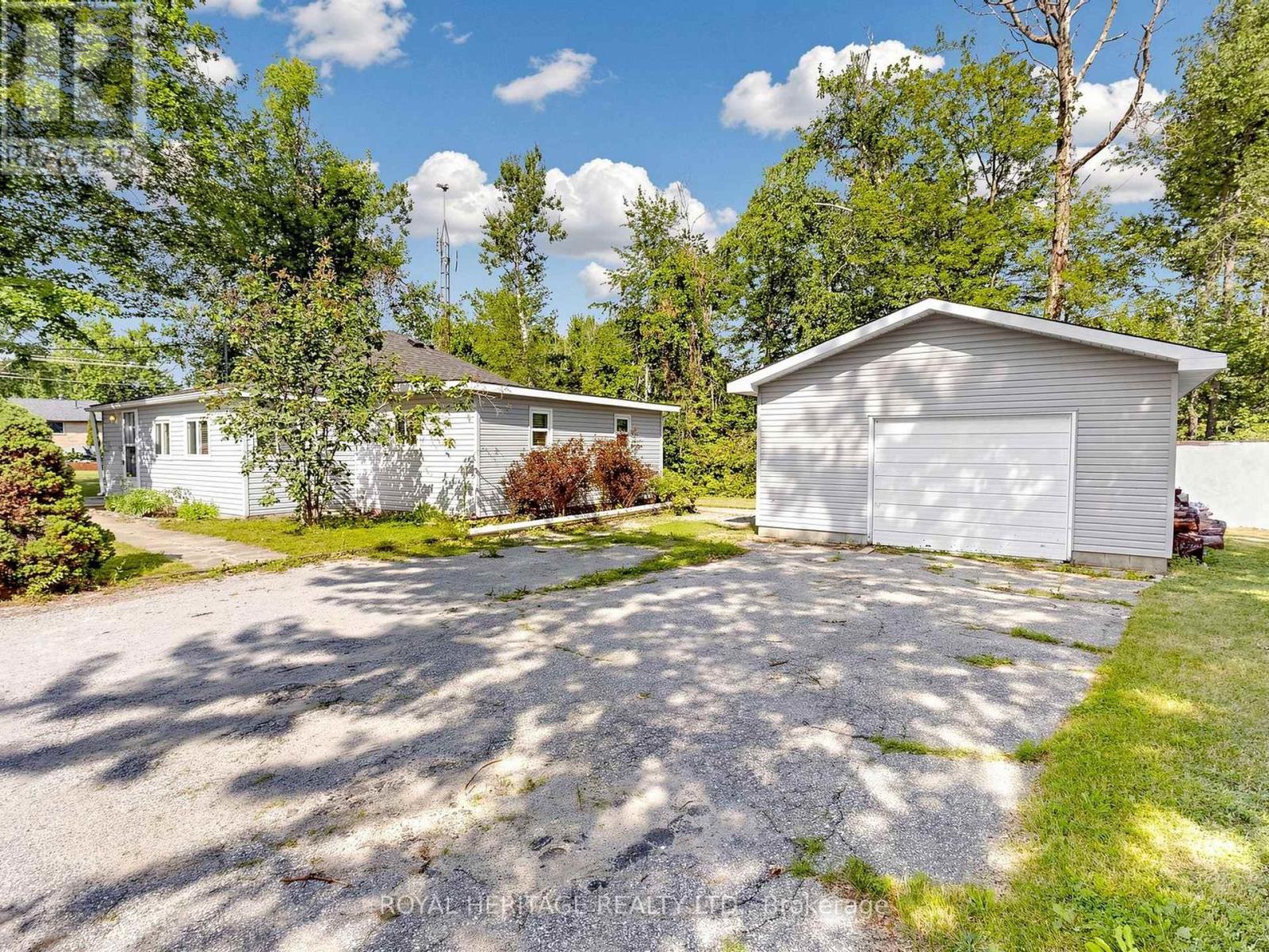 24 RIDGE AVENUE - 2