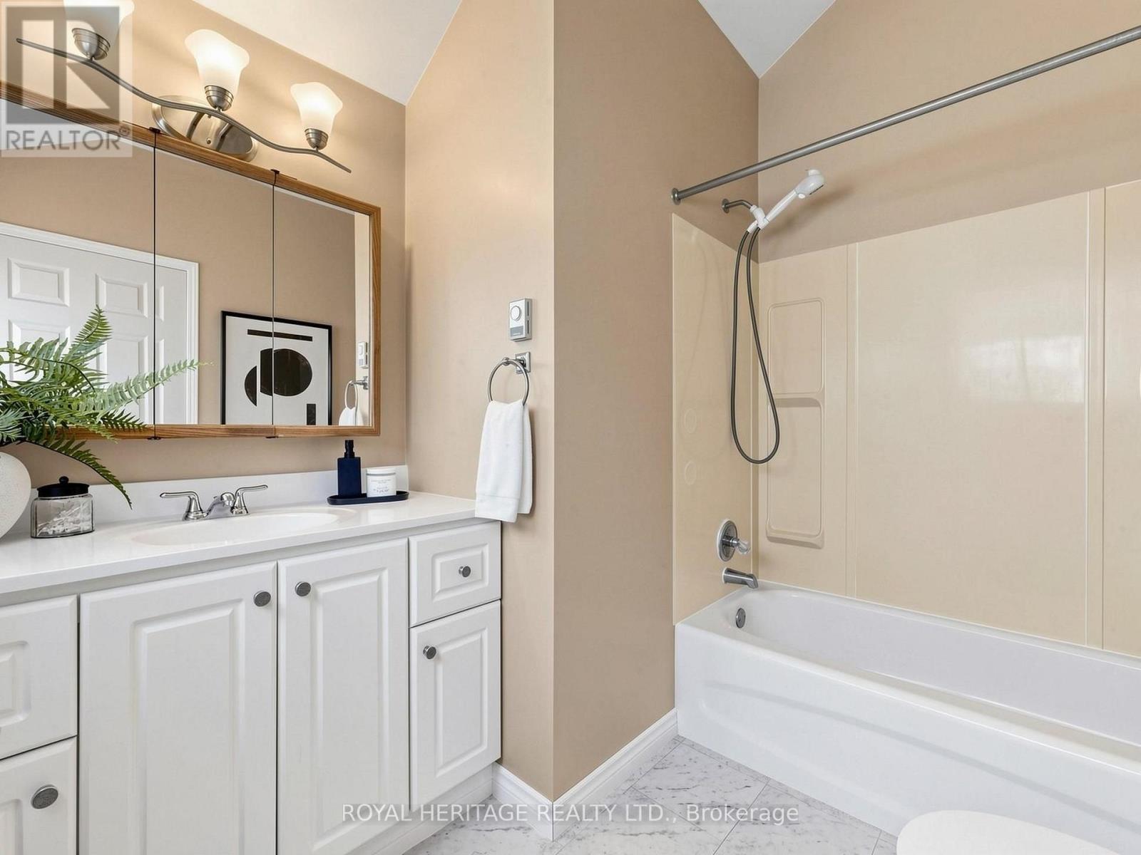 24 RIDGE AVENUE - Image 21