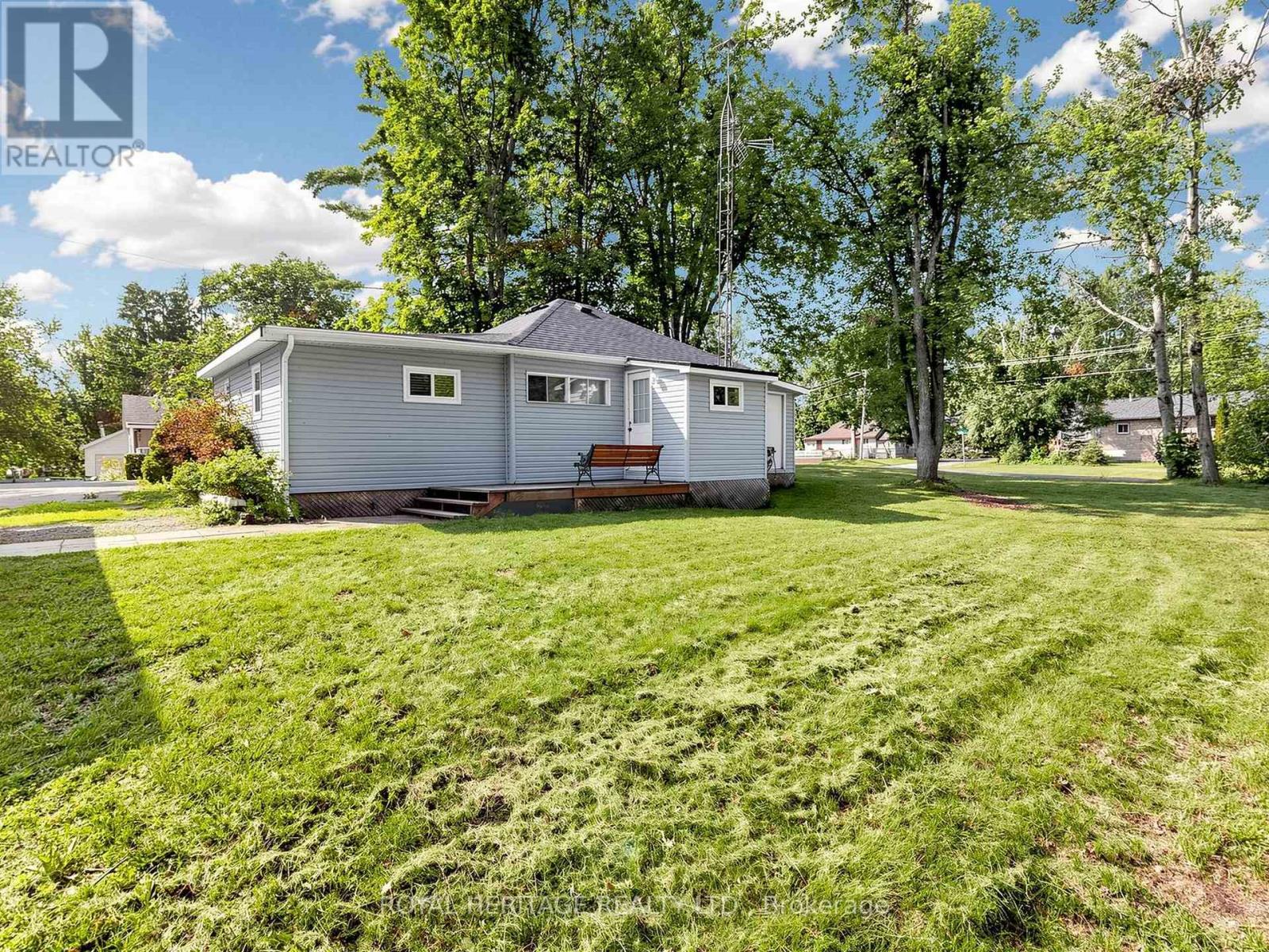 24 RIDGE AVENUE - 24