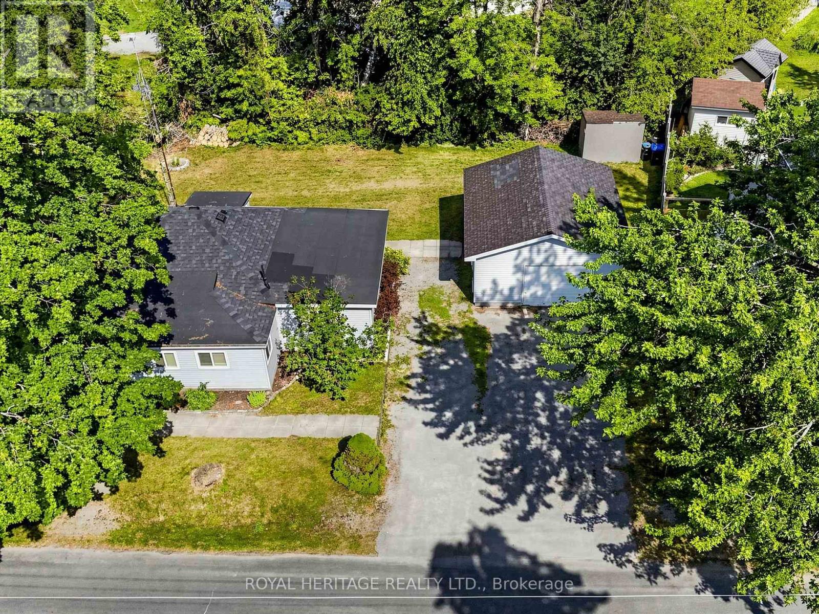 24 RIDGE AVENUE - 27