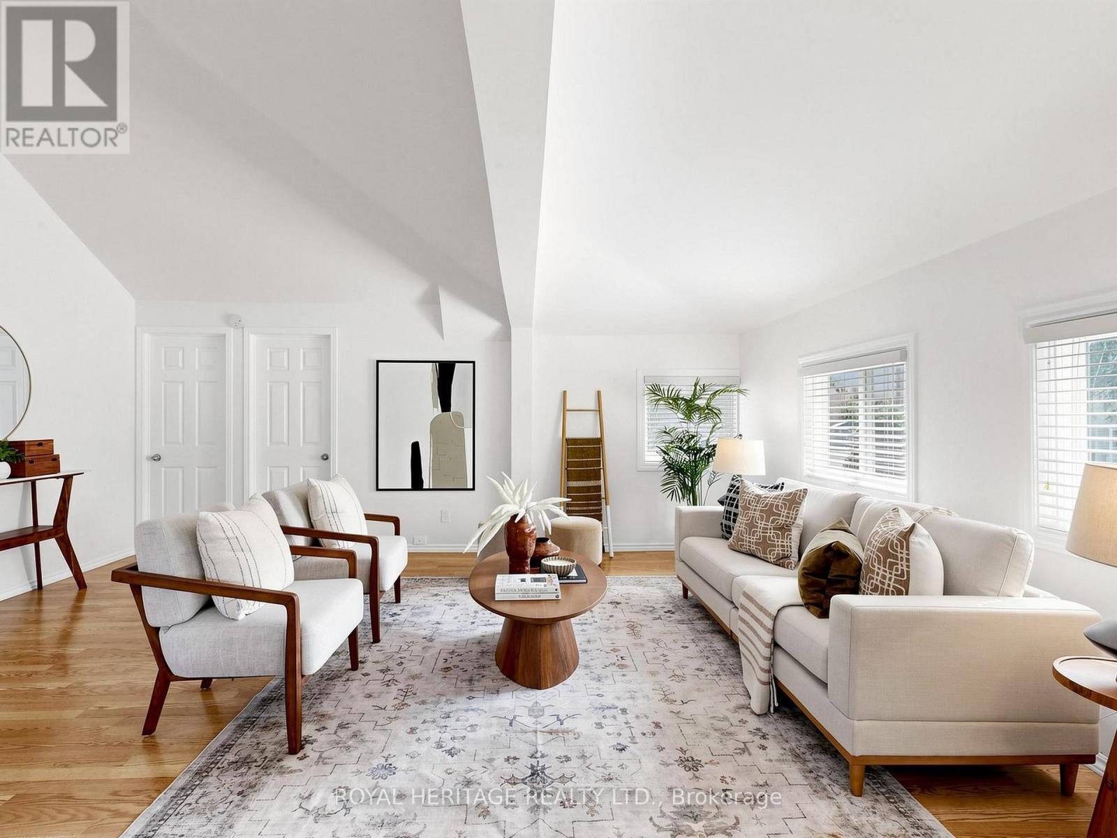 24 RIDGE AVENUE - 5