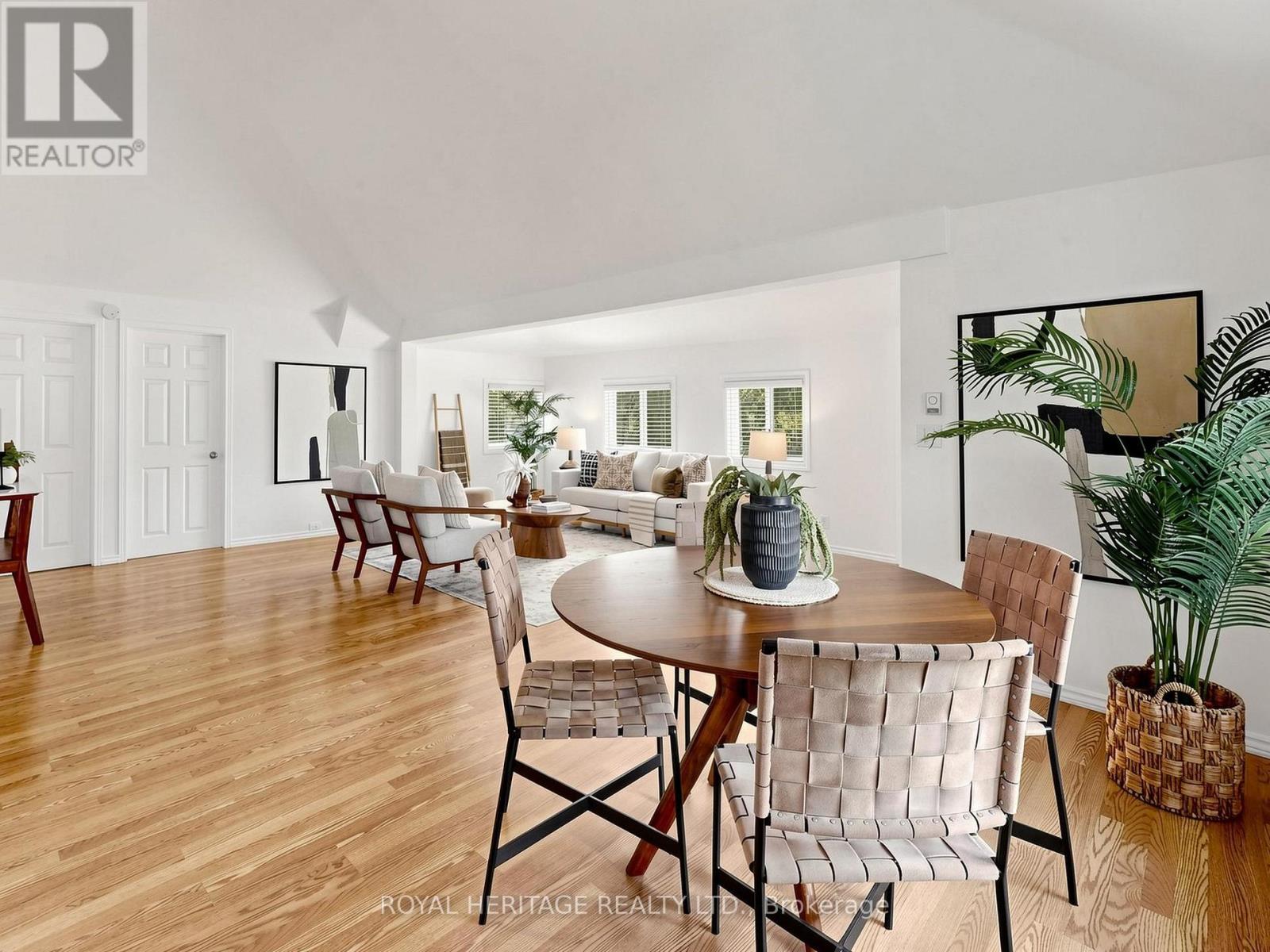 24 RIDGE AVENUE - Image 7