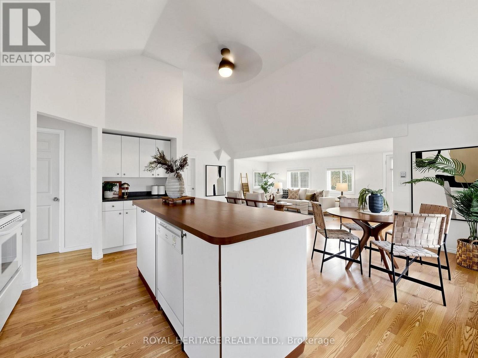 24 RIDGE AVENUE - Image 9