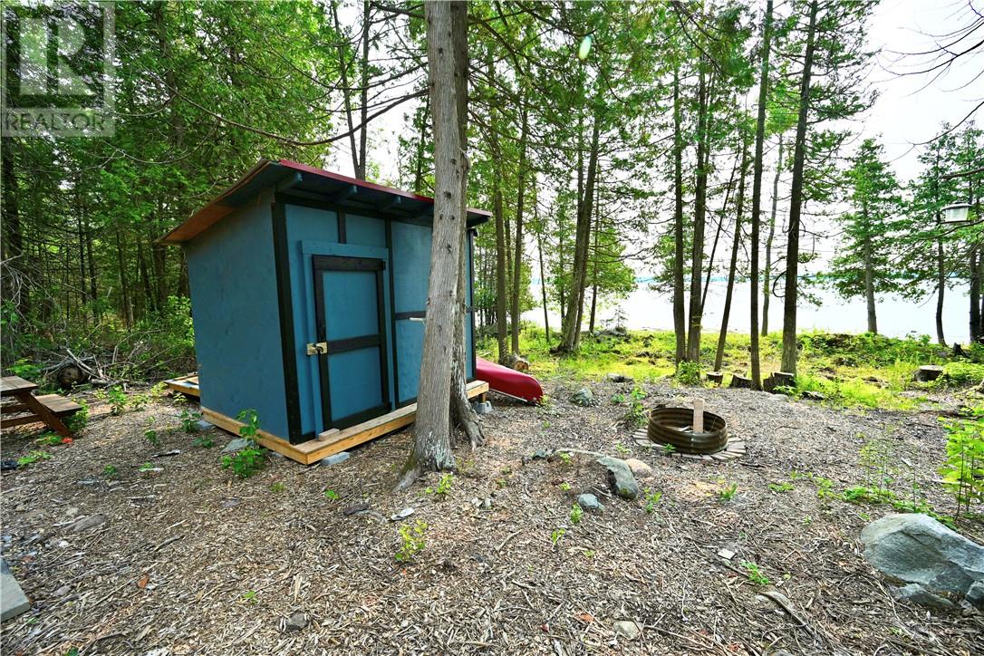 102 Sandy Point, Manitowaning, Ontario, P0P1N0, Manitowaning, Ontario — photo 4 of 5