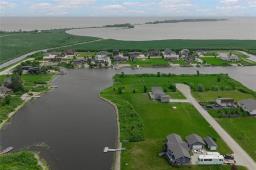46 Lake Estate Drive, Gimli, MB R0C1B0 Photo 6