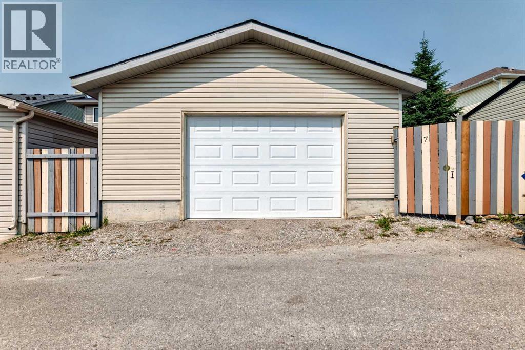 7 Crystal Shores Heights - Image 28